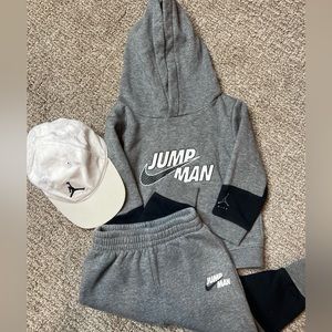 Boys Toddler Jordan Jumpman Flight Hoodie, Jogger Pants, And Hat
